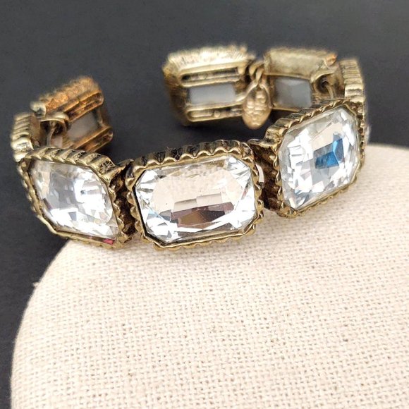 Gold and clear glass cuff - Picture 7 of 13